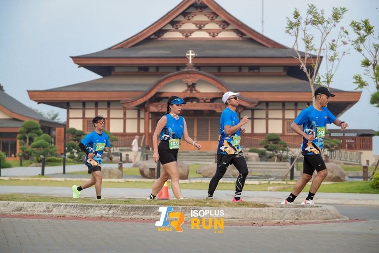 Race photo from ISOPlus Run 2024 Jakarta