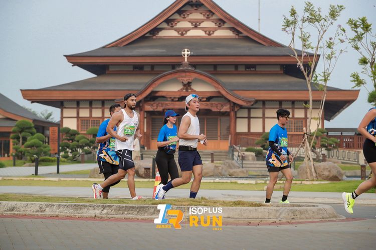 Race photo from ISOPlus Run 2024 Jakarta