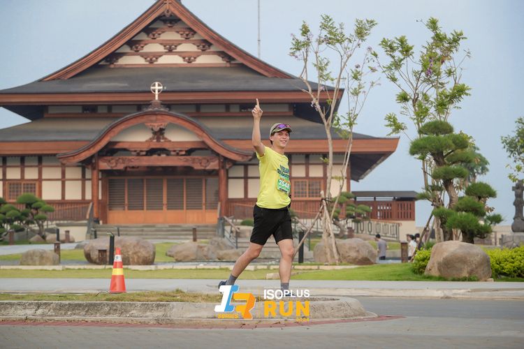 Race photo from ISOPlus Run 2024 Jakarta