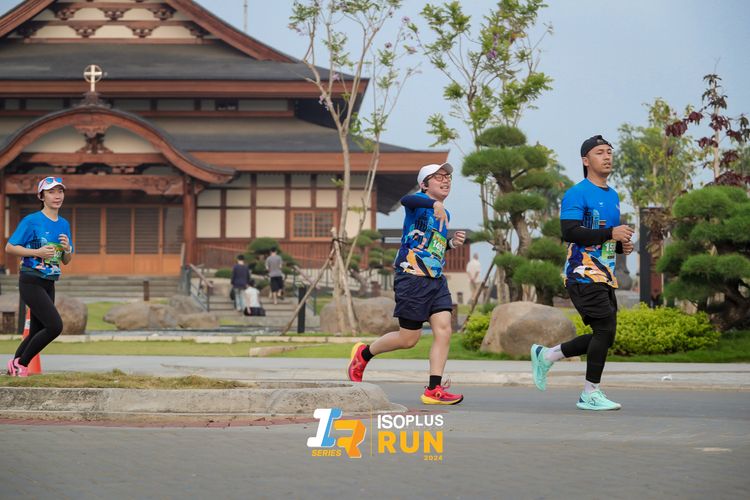 Race photo from ISOPlus Run 2024 Jakarta