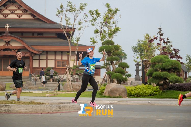Race photo from ISOPlus Run 2024 Jakarta