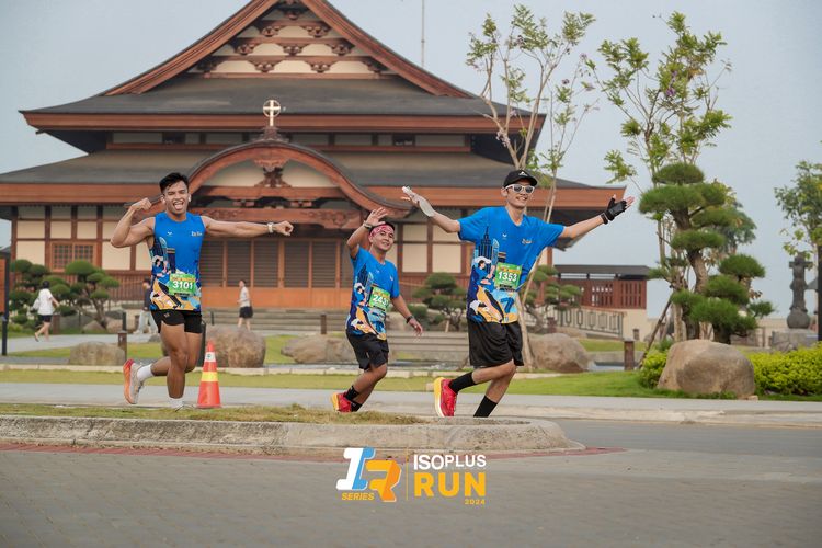 Race photo from ISOPlus Run 2024 Jakarta