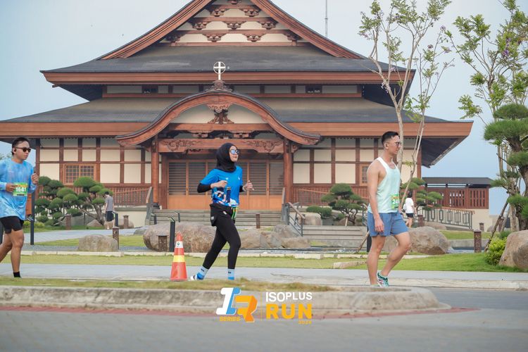 Race photo from ISOPlus Run 2024 Jakarta