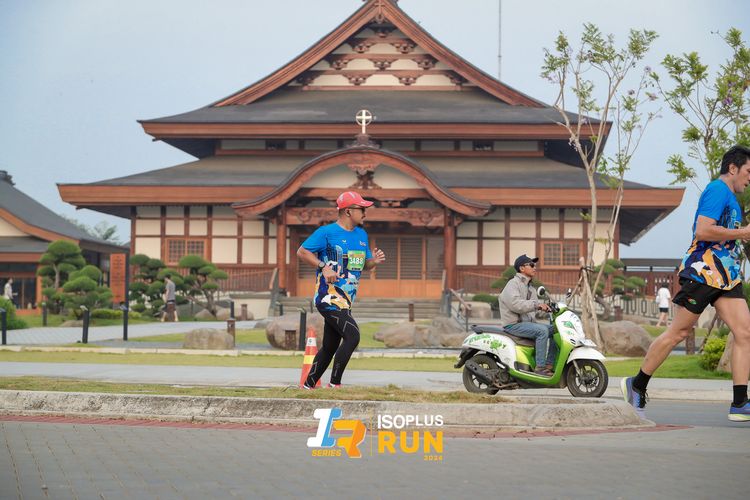 Race photo from ISOPlus Run 2024 Jakarta
