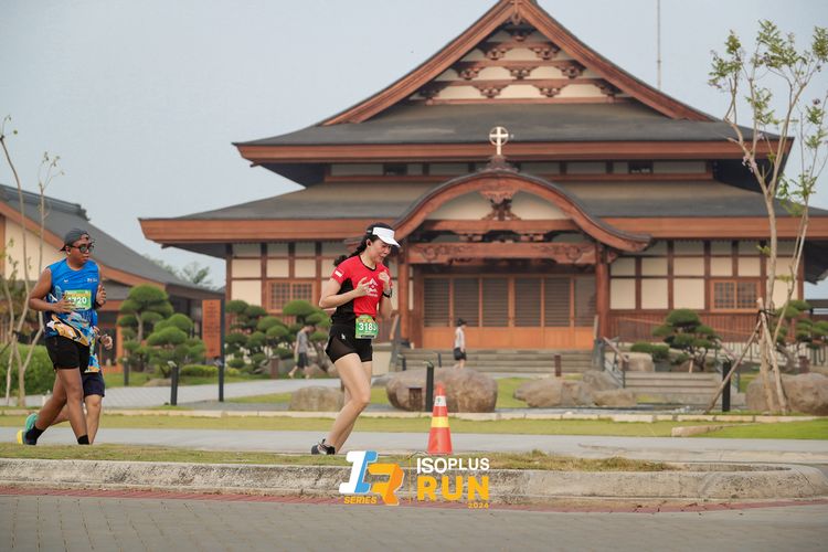 Race photo from ISOPlus Run 2024 Jakarta