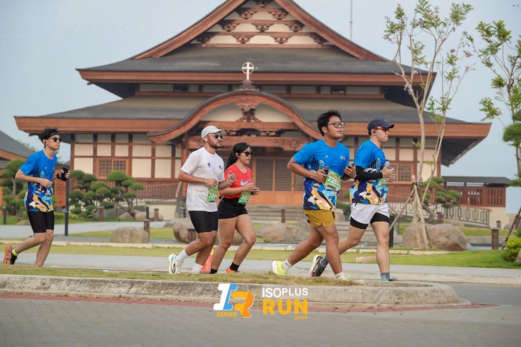 Race photo from ISOPlus Run 2024 Jakarta
