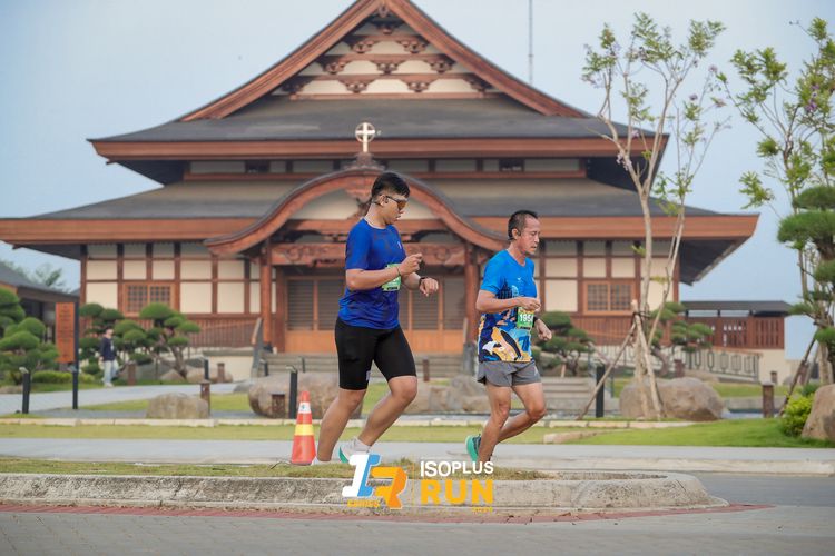 Race photo from ISOPlus Run 2024 Jakarta