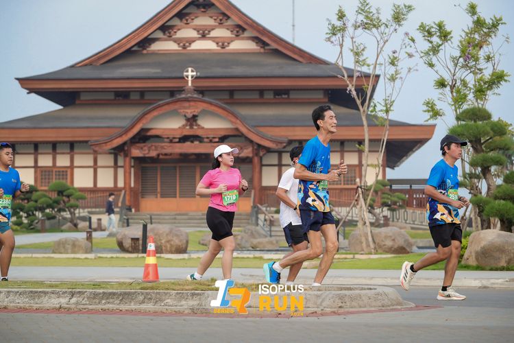 Race photo from ISOPlus Run 2024 Jakarta