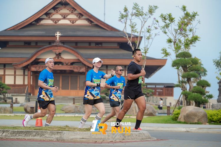 Race photo from ISOPlus Run 2024 Jakarta