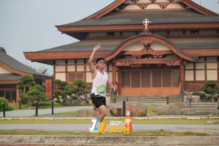 Race photo from ISOPlus Run 2024 Jakarta
