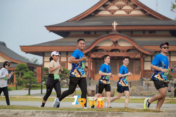 Race photo from ISOPlus Run 2024 Jakarta