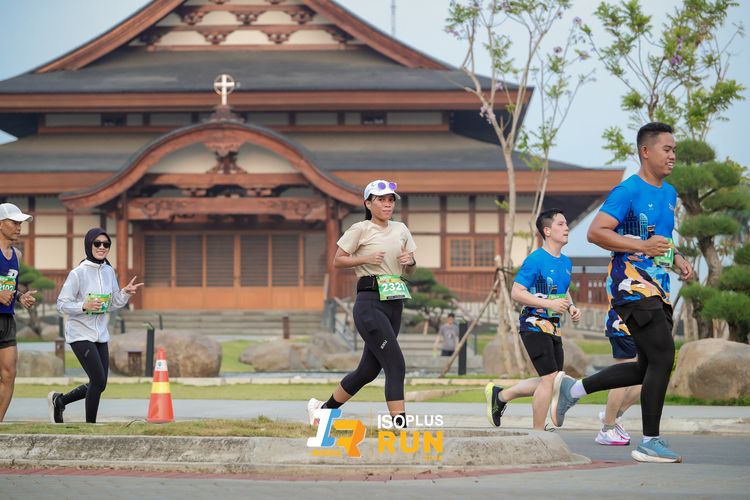 Race photo from ISOPlus Run 2024 Jakarta