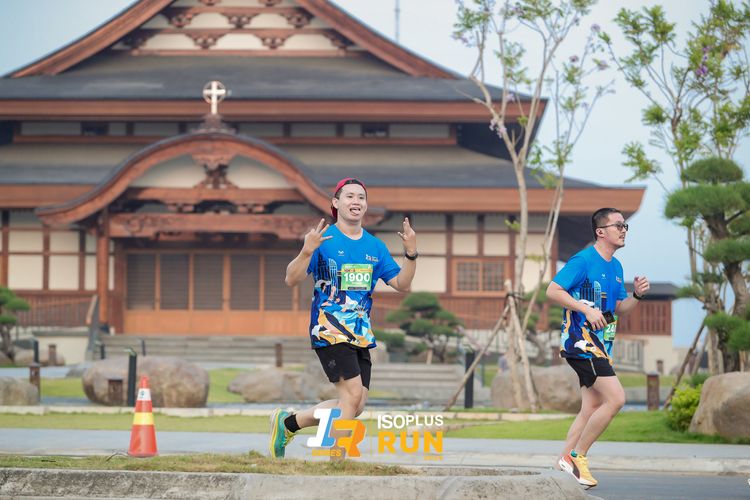Race photo from ISOPlus Run 2024 Jakarta