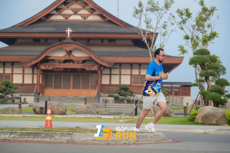 Race photo from ISOPlus Run 2024 Jakarta
