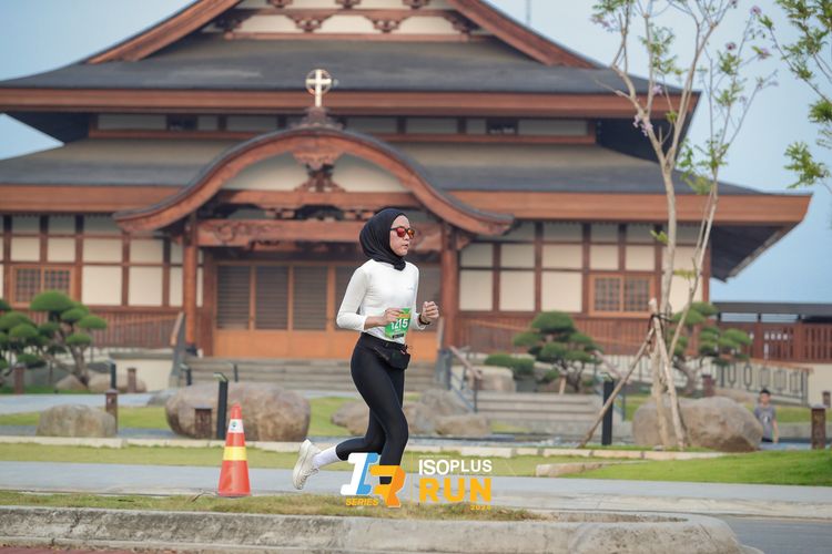 Race photo from ISOPlus Run 2024 Jakarta