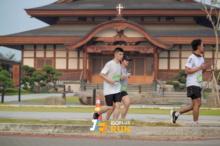 Race photo from ISOPlus Run 2024 Jakarta