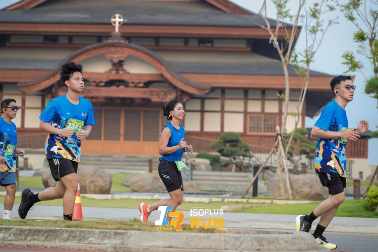 Race photo from ISOPlus Run 2024 Jakarta