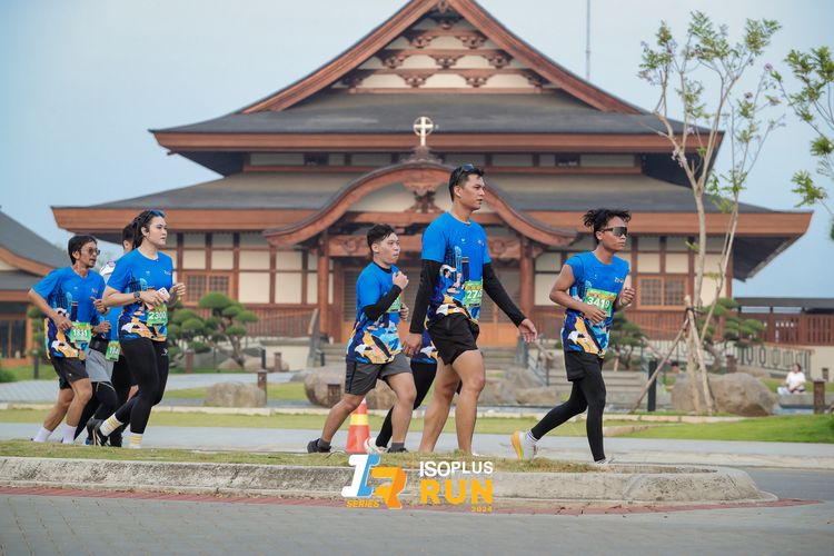 Race photo from ISOPlus Run 2024 Jakarta