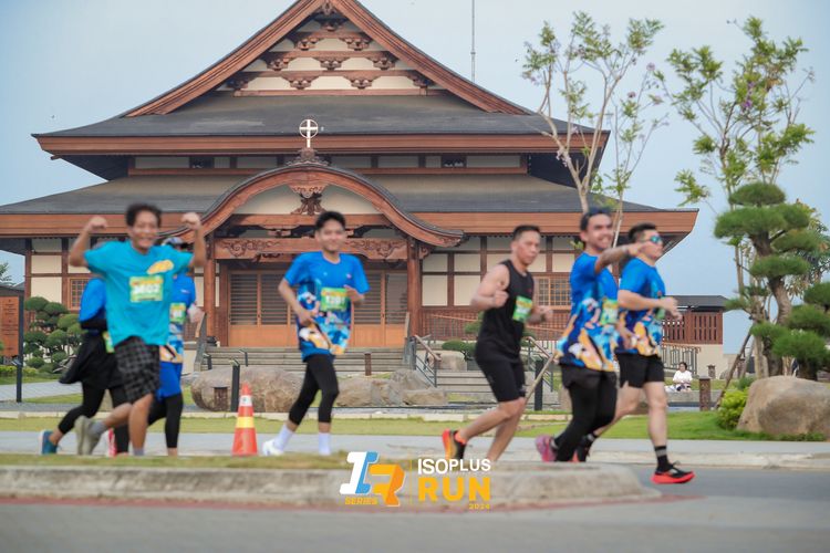 Race photo from ISOPlus Run 2024 Jakarta