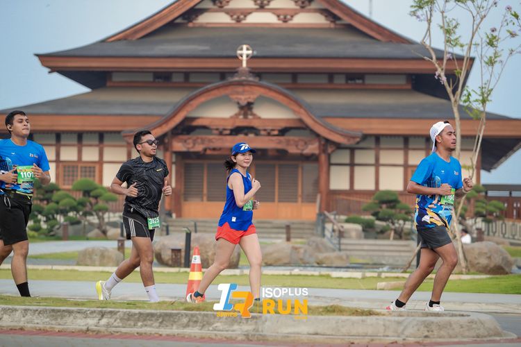 Race photo from ISOPlus Run 2024 Jakarta