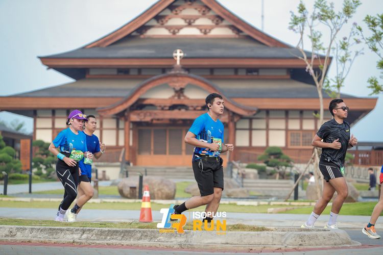 Race photo from ISOPlus Run 2024 Jakarta