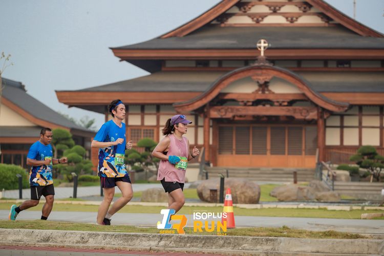 Race photo from ISOPlus Run 2024 Jakarta