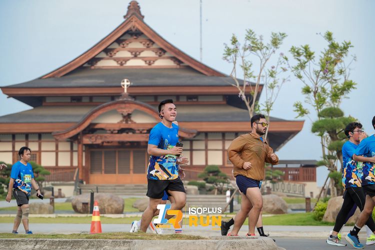 Race photo from ISOPlus Run 2024 Jakarta