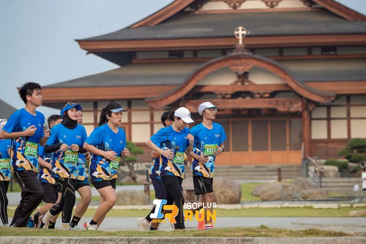 Race photo from ISOPlus Run 2024 Jakarta