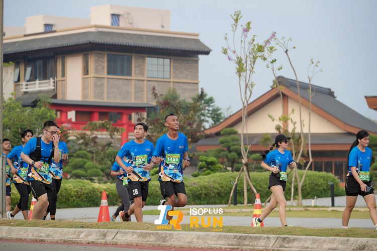 Race photo from ISOPlus Run 2024 Jakarta