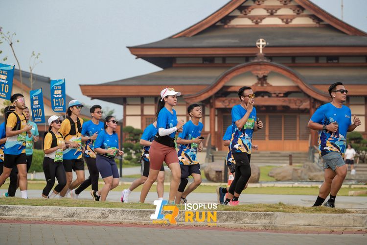Race photo from ISOPlus Run 2024 Jakarta