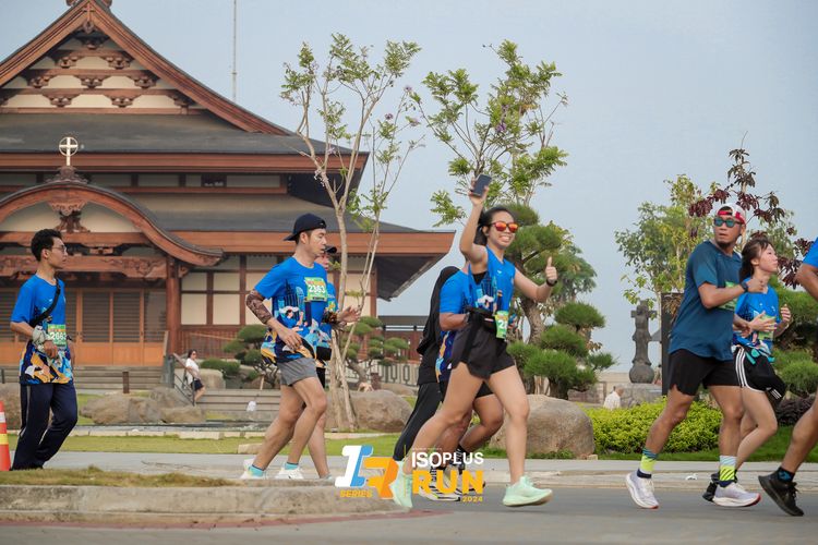 Race photo from ISOPlus Run 2024 Jakarta