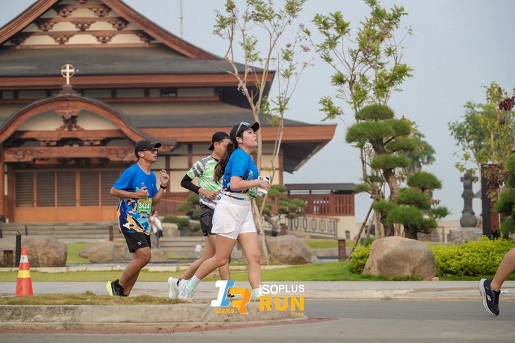 Race photo from ISOPlus Run 2024 Jakarta