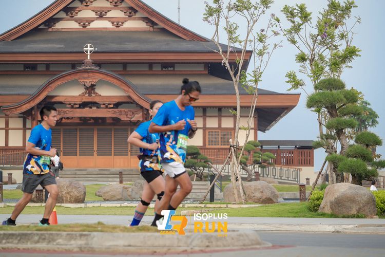 Race photo from ISOPlus Run 2024 Jakarta