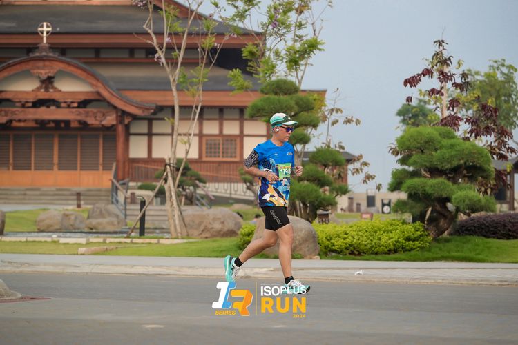 Race photo from ISOPlus Run 2024 Jakarta