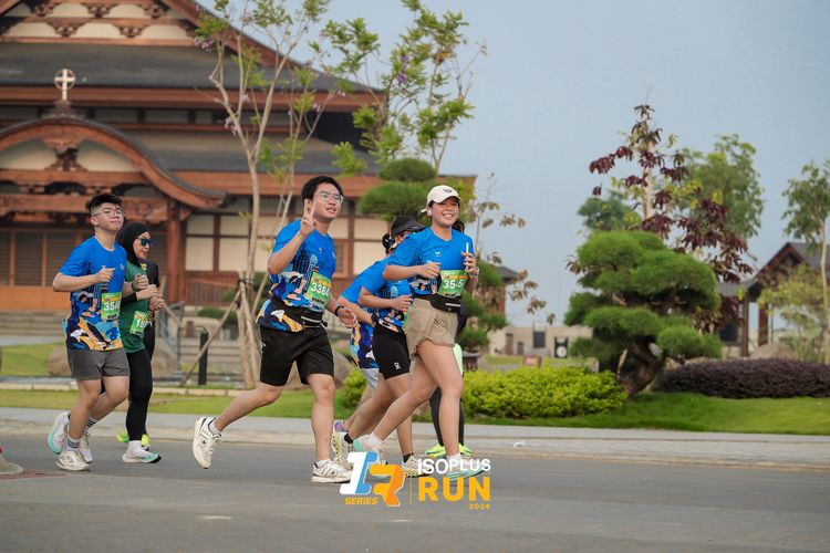 Race photo from ISOPlus Run 2024 Jakarta