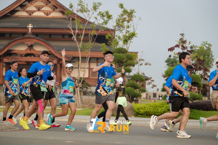 Race photo from ISOPlus Run 2024 Jakarta