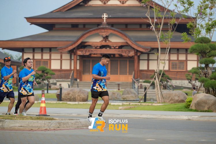 Race photo from ISOPlus Run 2024 Jakarta