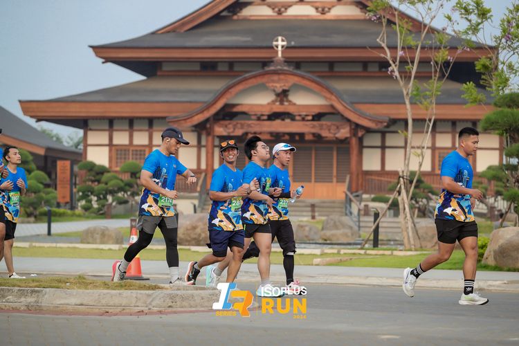 Race photo from ISOPlus Run 2024 Jakarta