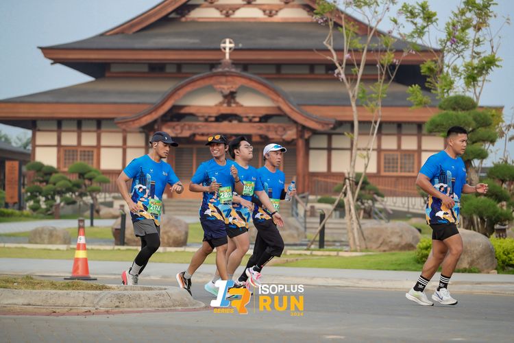 Race photo from ISOPlus Run 2024 Jakarta