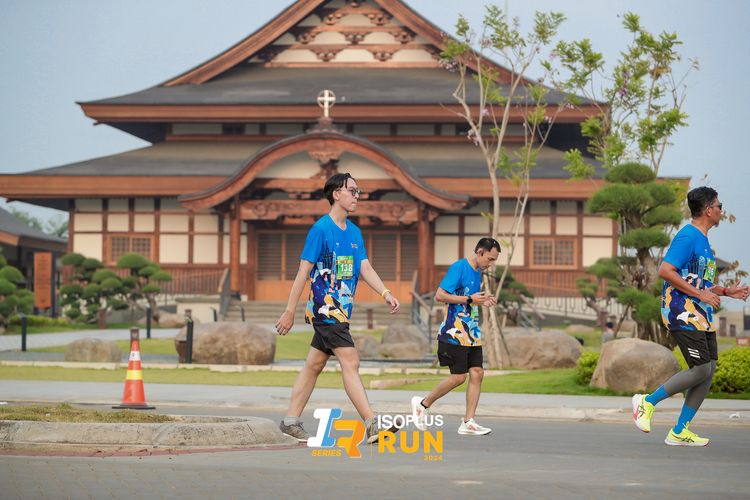 Race photo from ISOPlus Run 2024 Jakarta