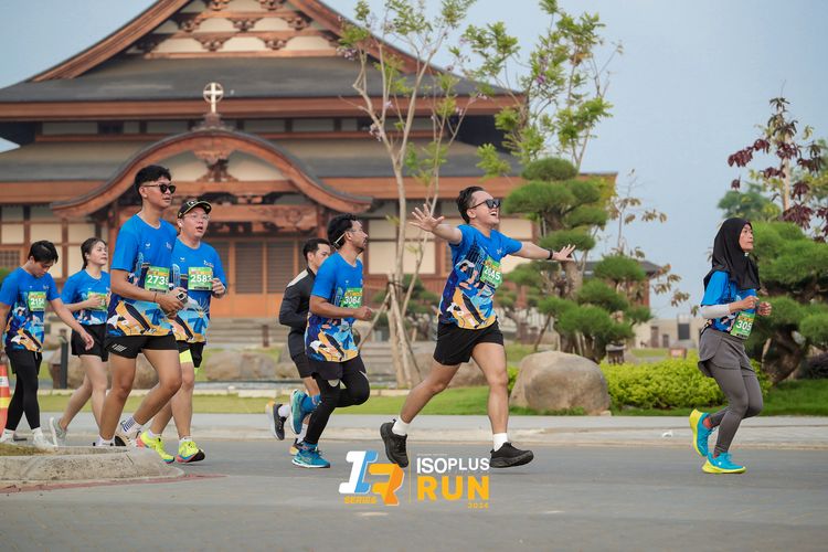 Race photo from ISOPlus Run 2024 Jakarta