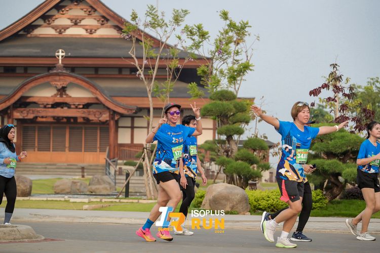 Race photo from ISOPlus Run 2024 Jakarta