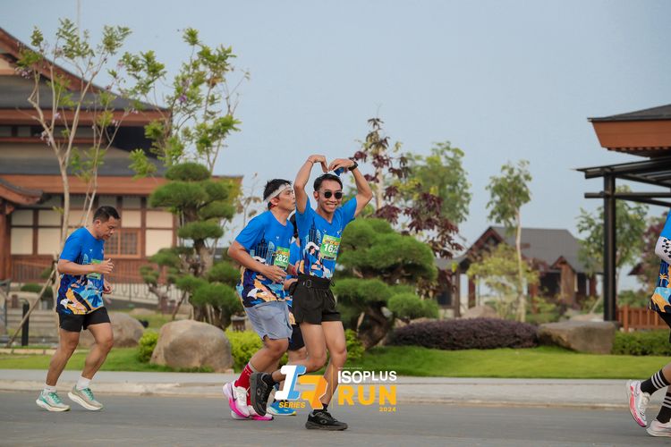 Race photo from ISOPlus Run 2024 Jakarta