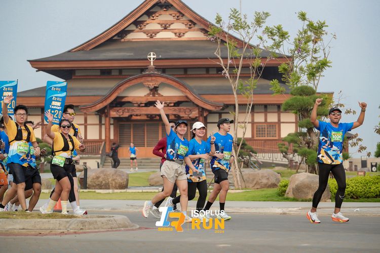 Race photo from ISOPlus Run 2024 Jakarta