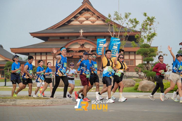 Race photo from ISOPlus Run 2024 Jakarta