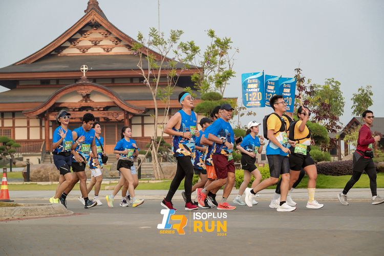 Race photo from ISOPlus Run 2024 Jakarta