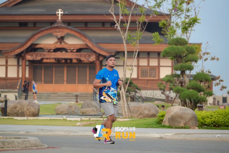 Race photo from ISOPlus Run 2024 Jakarta