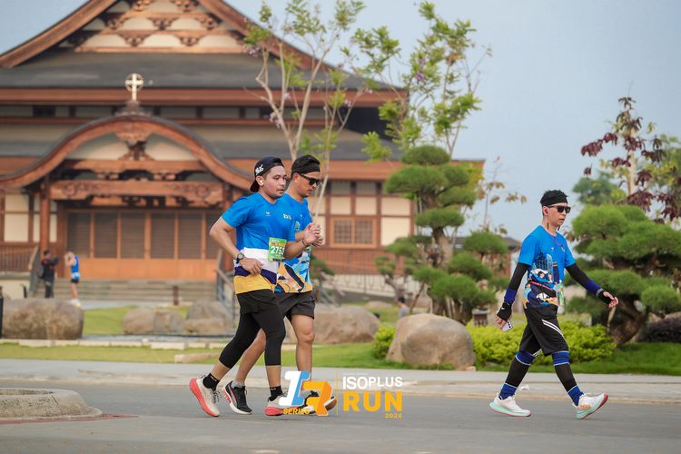 Race photo from ISOPlus Run 2024 Jakarta