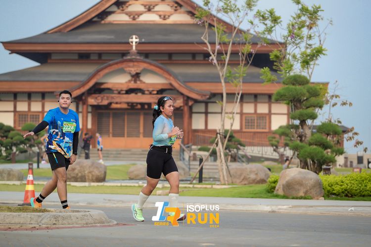 Race photo from ISOPlus Run 2024 Jakarta
