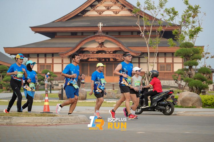 Race photo from ISOPlus Run 2024 Jakarta